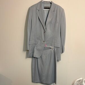 100% silk suit set Linda Allard Ellen Tracey Gray Blazer and Skirt size 8